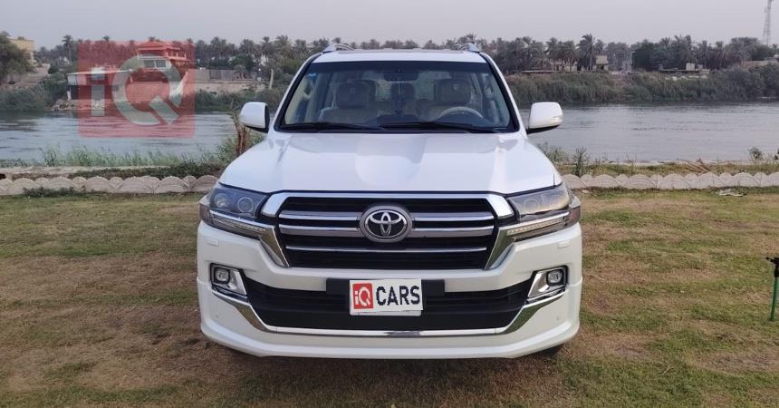 تويوتا لاندكروزر